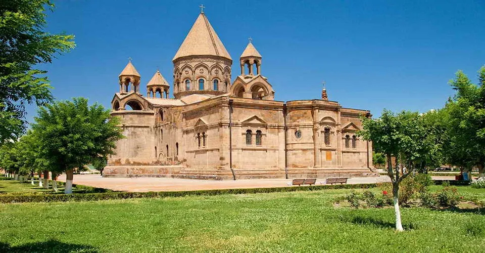 Echmiadzin and Zvartnots Group Tour